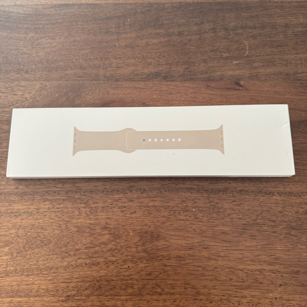 NWT Apple Watch ⌚️ Starlight Sport Band 41 mm S/M